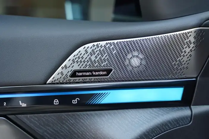 BMW 5 Series 2025 Model 530Li Leading Model Luxury Set – фото 10