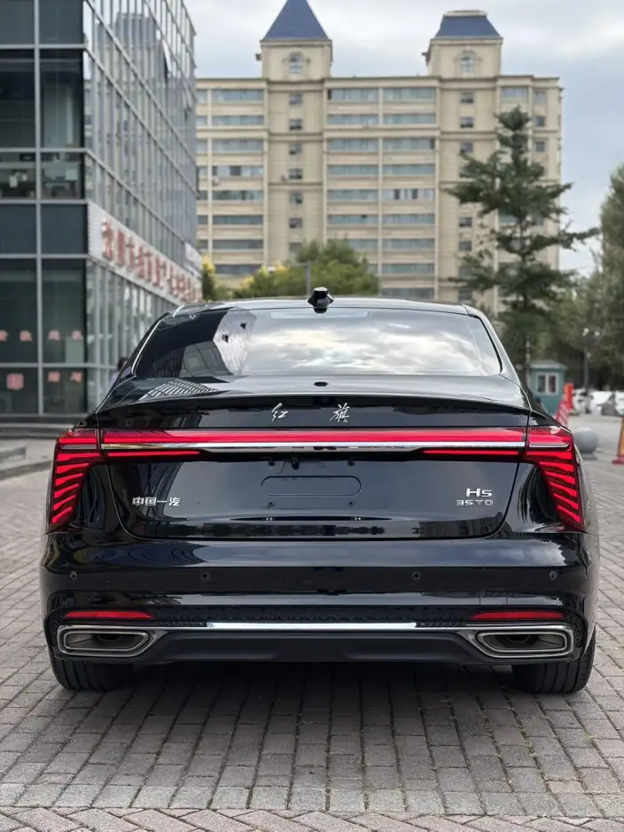 Hongqi H5 2024 Model 1.5T DCT Flag Rhythm Edition – фото 5