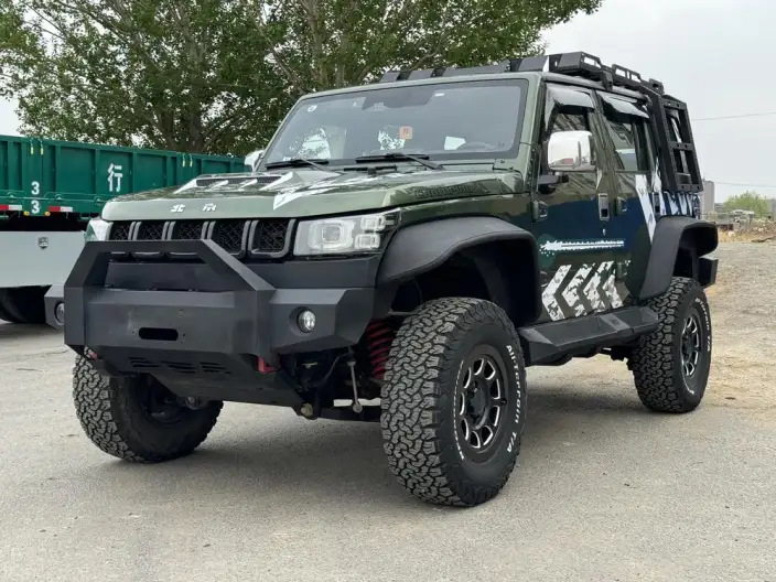 BAIC BJ40 2020 Model 2.3T Automatic 4WD Rainforest Crossing Edition – фото 1
