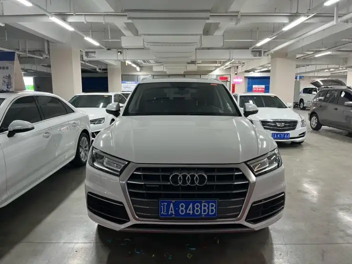 Audi Q5L 2020 Model 40 TFSI Rong Xiang Fashion Model – фото 2