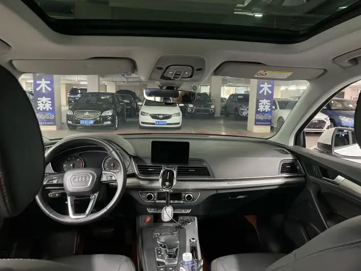 Audi Q5L 2020 Model 40 TFSI Rong Xiang Fashion Model – фото 7