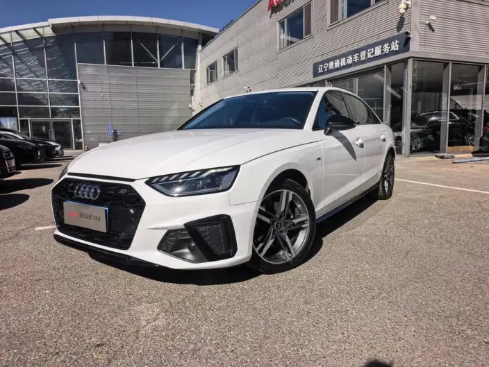 Audi A4 L 2023 Model 40 TFSI Luxury Dynamic Model – фото 1