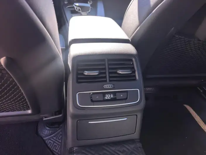 Audi A4 L 2023 Model 40 TFSI Luxury Dynamic Model – фото 7
