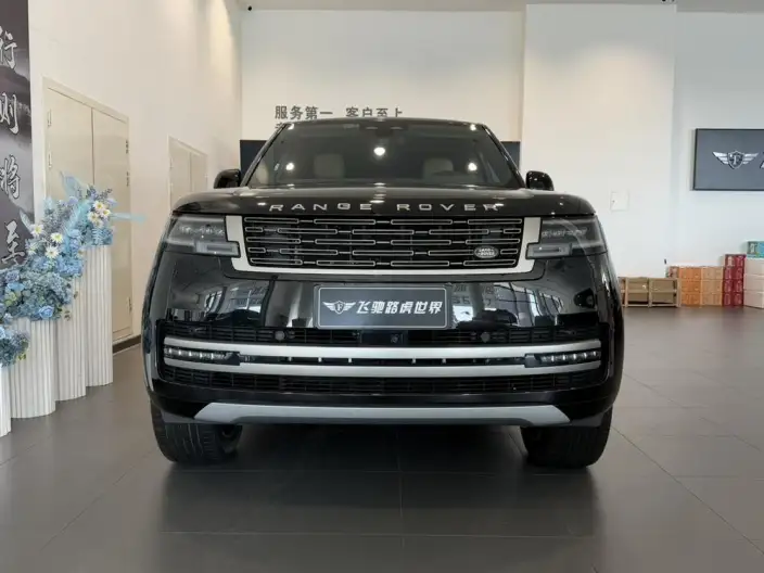 Range Rover 2023 Model 3.0 L6 360PS Shengshi Edition