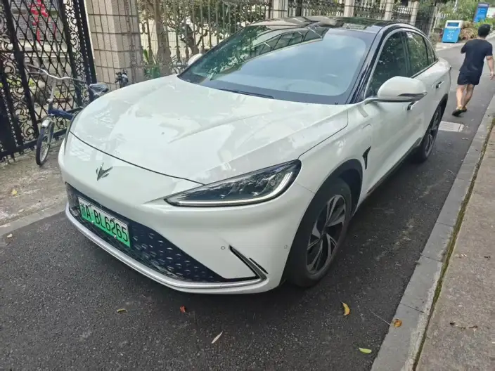 Arcfox α-S 2022 Model 708S+ 160kW – фото 1
