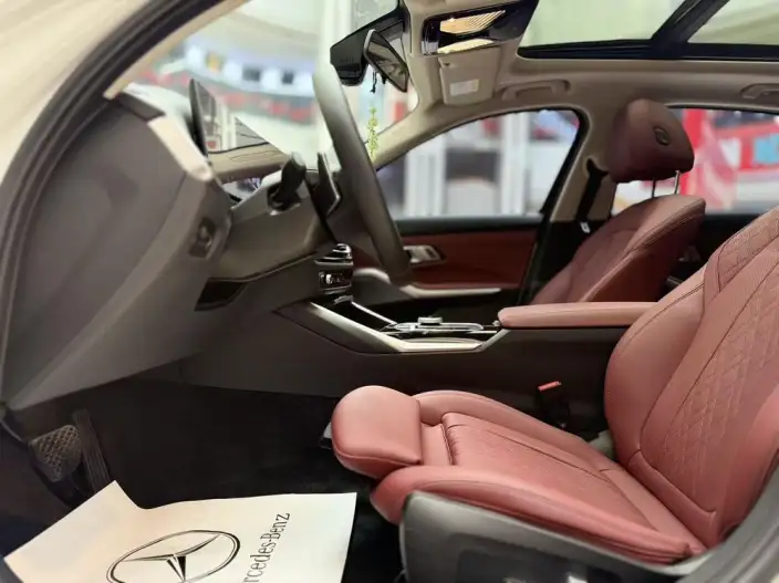 BMW 3 Series 2023 Model 320Li M Sports Set – фото 8