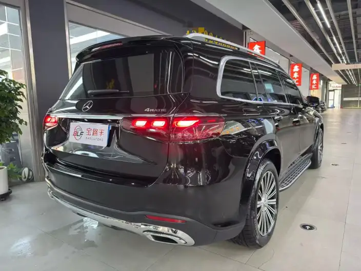 Mercedes-Benz GLS 2026 Model GLS 450 4MATIC Dynamic Model – фото 6
