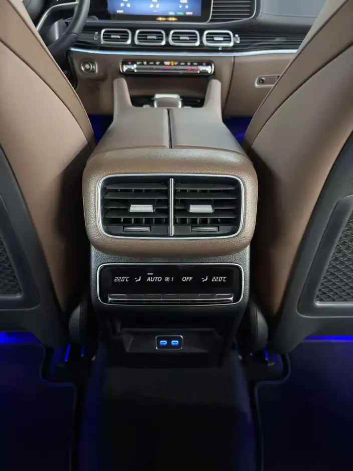 Mercedes-Benz GLS 2026 Model GLS 450 4MATIC Dynamic Model – фото 7