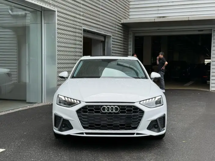 Audi A4 L 2020 Model 40 TFSI Fashion Dynamic Model – фото 2