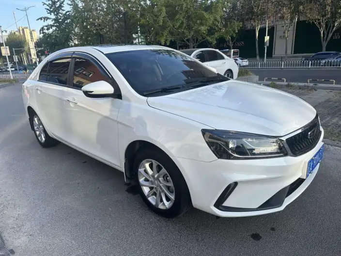Geely Emgrand 2021 Model UP 1.5L Manual Luxury Model – фото 3