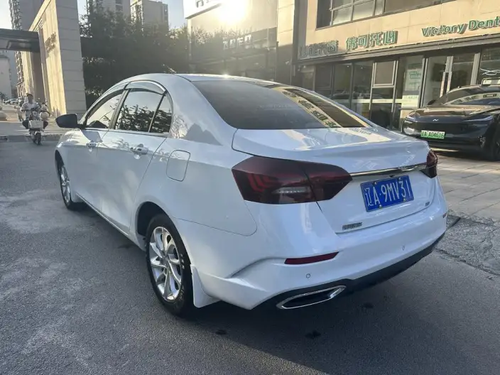 Geely Emgrand 2021 Model UP 1.5L Manual Luxury Model – фото 4