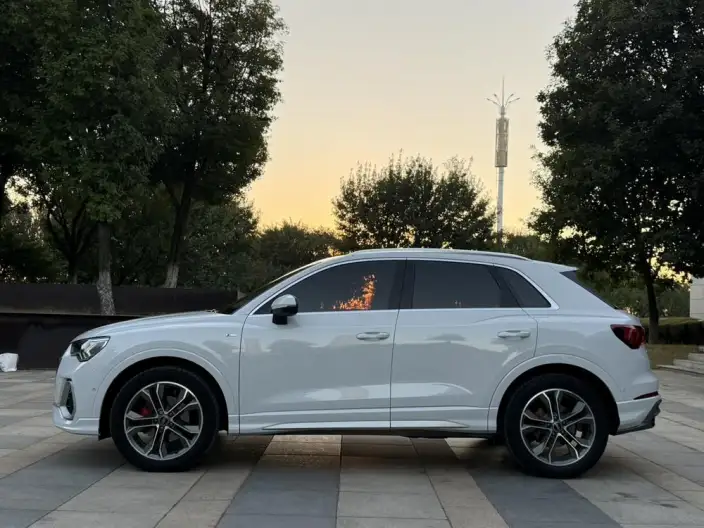 AUDI Q3 2022 Model 35 TFSI Fashion Dynamic Model – фото 4