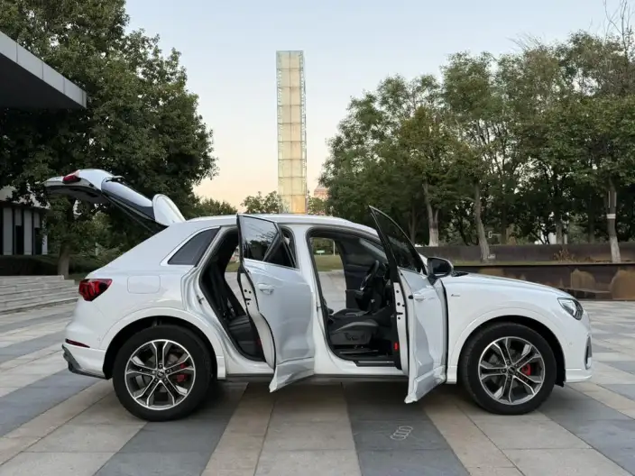 AUDI Q3 2022 Model 35 TFSI Fashion Dynamic Model – фото 9
