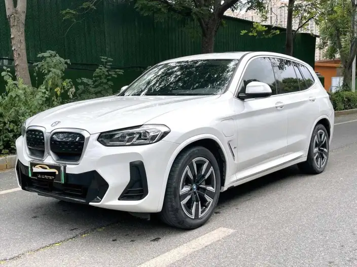 BMW iX3 2022 Model Facelift Leading Model – фото 1