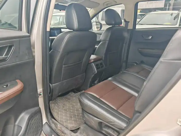 Fengguang S560 2021 Model 1.5T Manual Urban Model 7 seat – фото 9