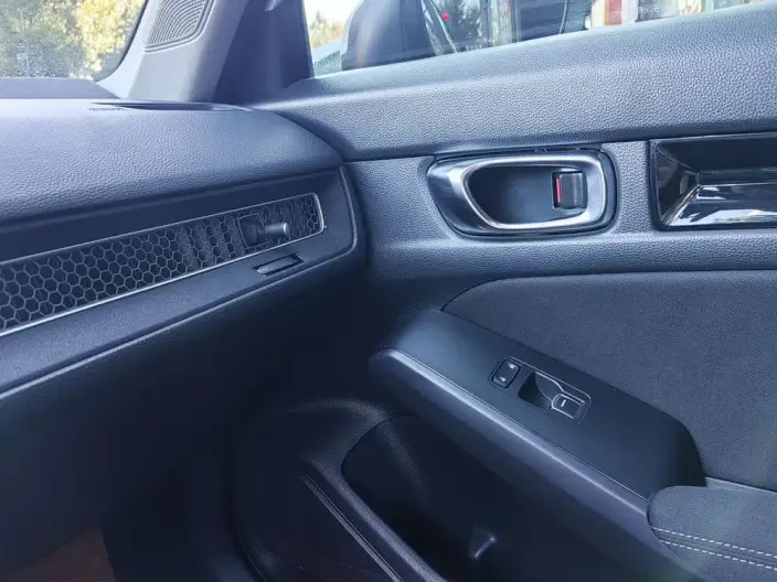 Honda Civic 2023 Model 240TURBO CVT Momentum Edition – фото 10