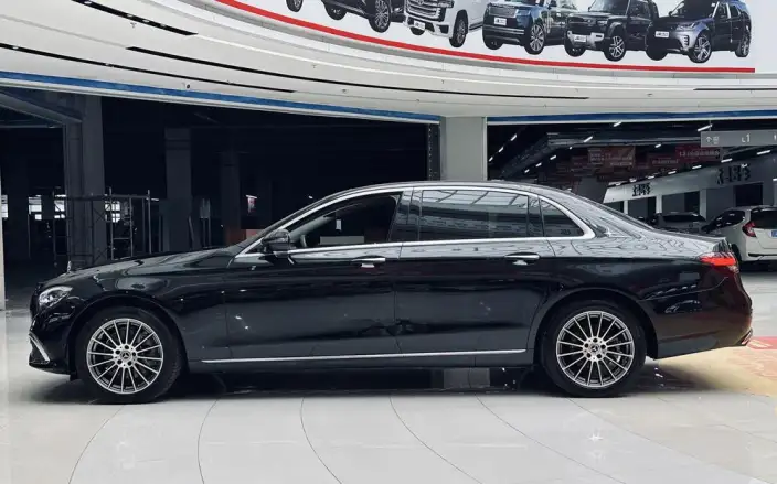 Mercedes-Benz E-Class 2022 Model E 260 L sedan