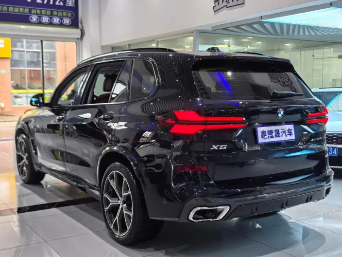 BMW X5 2026 Model xDrive30Li Exclusive Model M Sports Night Set