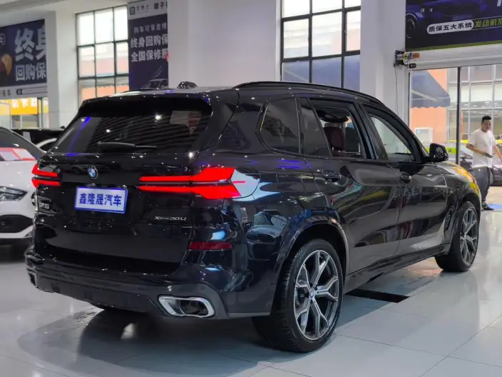 BMW X5 2026 Model xDrive30Li Exclusive Model M Sports Night Set – фото 6