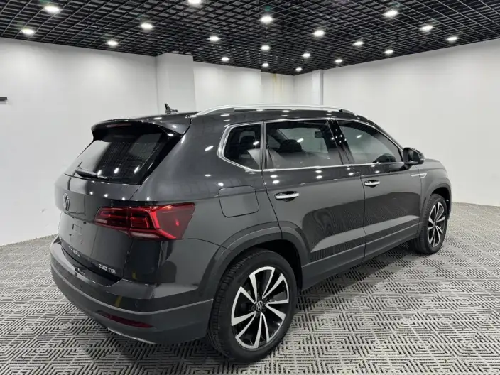 Volkswagen Tharu 2022 Model 280TSI 2WD Deluxe Edition – фото 6