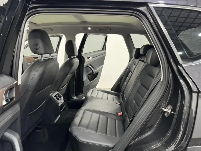 Volkswagen Tharu 2022 Model 280TSI 2WD Deluxe Edition – фото 9