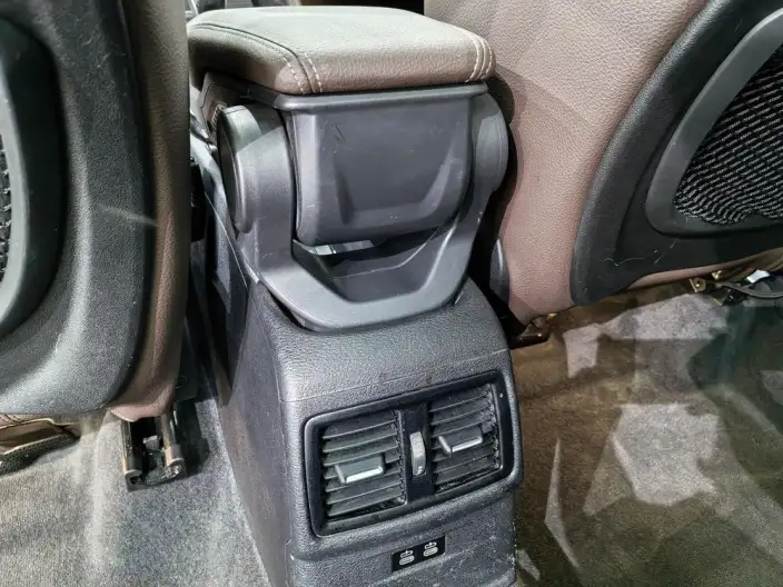 BMW X1 2020 Model xDrive25Li Exclusive Model – фото 9