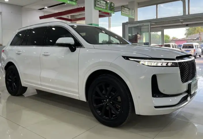 Li Auto ONE 2020 Model Extended Range 6 seat Edition – фото 3
