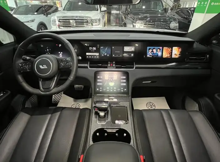 Li Auto ONE 2020 Model Extended Range 6 seat Edition – фото 7