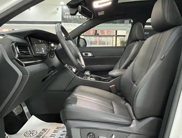 Li Auto ONE 2020 Model Extended Range 6 seat Edition – фото 8