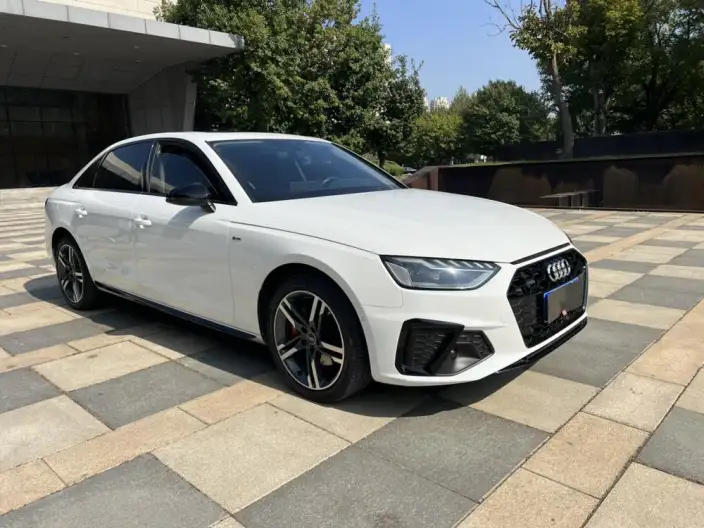 Audi A4 L 2022 Model 40 TFSI Fashion Dynamic Model – фото 2