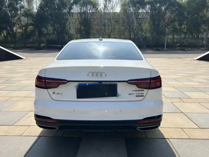 Audi A4 L 2022 Model 40 TFSI Fashion Dynamic Model – фото 4