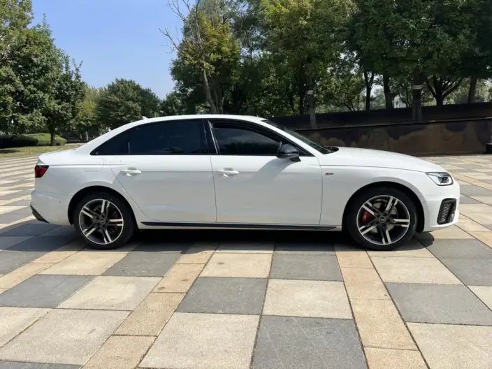 Audi A4 L 2022 Model 40 TFSI Fashion Dynamic Model – фото 6