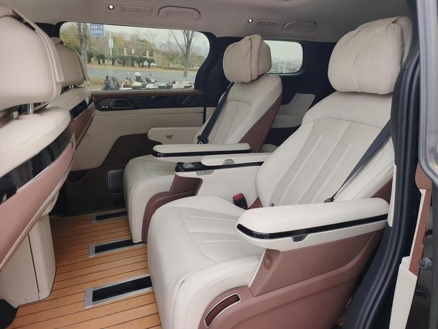 BYD Xia 2025 DM-i 180km Beyond – фото 5