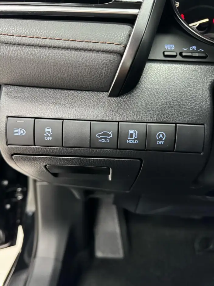 Toyota Camry 2022 Model 2.0G Deluxe Edition – фото 10