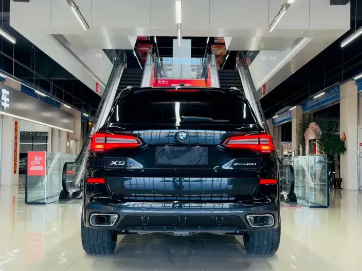 BMW X5 2022 Model xDrive 40Li M Sports Set – фото 3