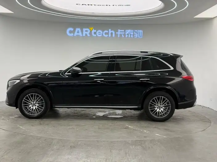 Mercedes-Benz GLC 2024 Model Facelift GLC 300 L 4MATIC Dynamic Model 5 seat – фото 4