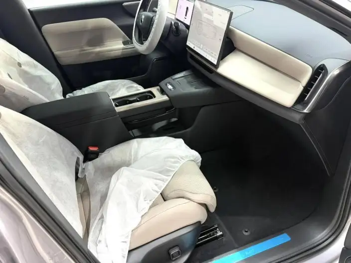 Volvo XC70 2026 Model 4WD Ultra-long Endurance Plus – фото 8