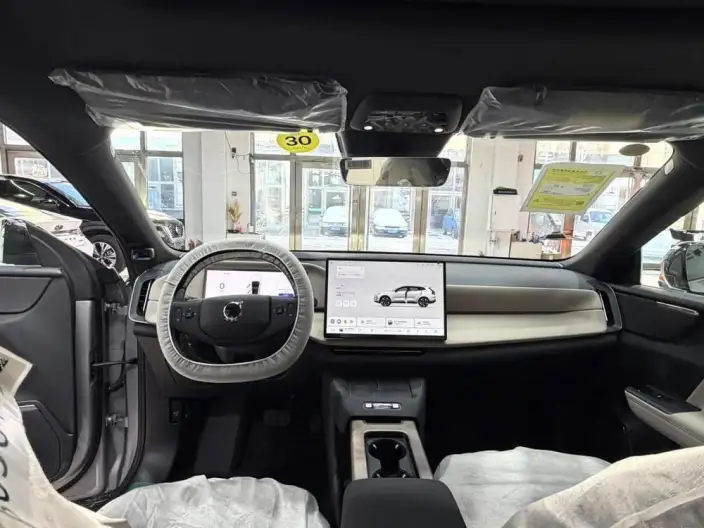 Volvo XC70 2026 Model 4WD Ultra-long Endurance Plus – фото 9