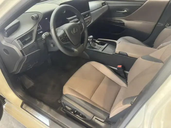 Lexus ES 2022 Model 200 Superior Edition – фото 8