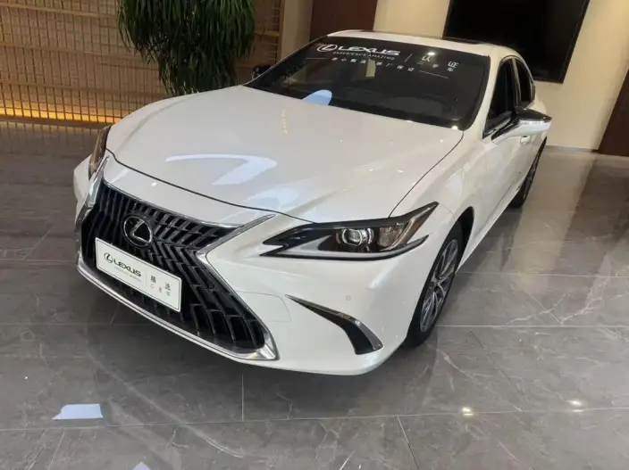 Lexus ES 2022 Model 200 Superior Edition – фото 10