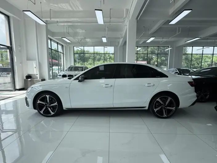 Audi A4 L 2024 Model 40 TFSI Luxury Dynamic Model – фото 4