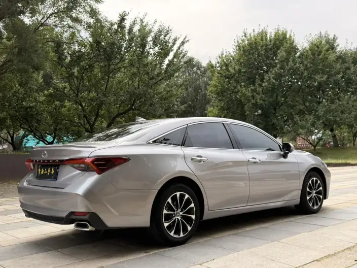 Toyota Avalon 2023 Model 2.5L Automatic Deluxe Edition – фото 6