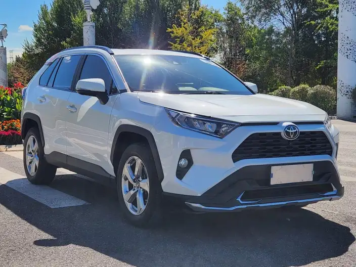 Toyota RAV4 2021 Model 2.0L CVT 2WD Fashion Plus Edition – фото 3