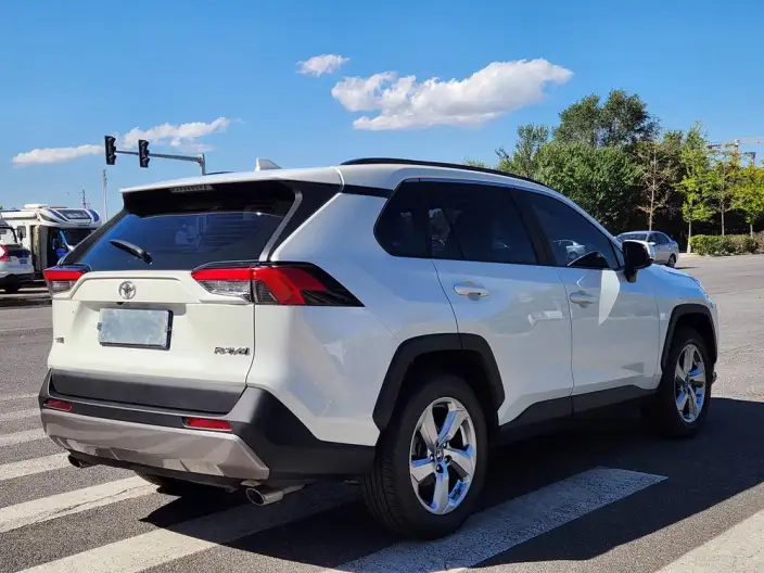 Toyota RAV4 2021 Model 2.0L CVT 2WD Fashion Plus Edition – фото 5