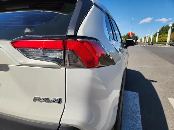 Toyota RAV4 2021 Model 2.0L CVT 2WD Fashion Plus Edition – фото 7