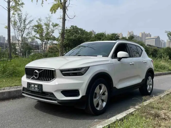 Volvo XC40 2020 Model T3 2WD Zhixing Fashion Edition – фото 1