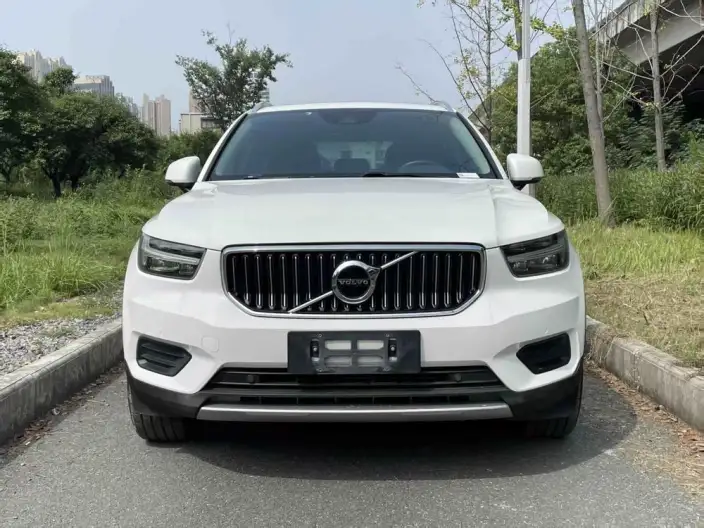 Volvo XC40 2020 Model T3 2WD Zhixing Fashion Edition – фото 2