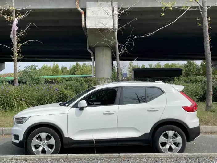 Volvo XC40 2020 Model T3 2WD Zhixing Fashion Edition – фото 4