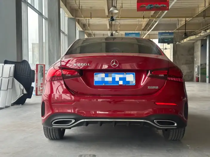 Mercedes-Benz A-class 2023 Model A 200 L Sports sedan Fashion Edition – фото 5