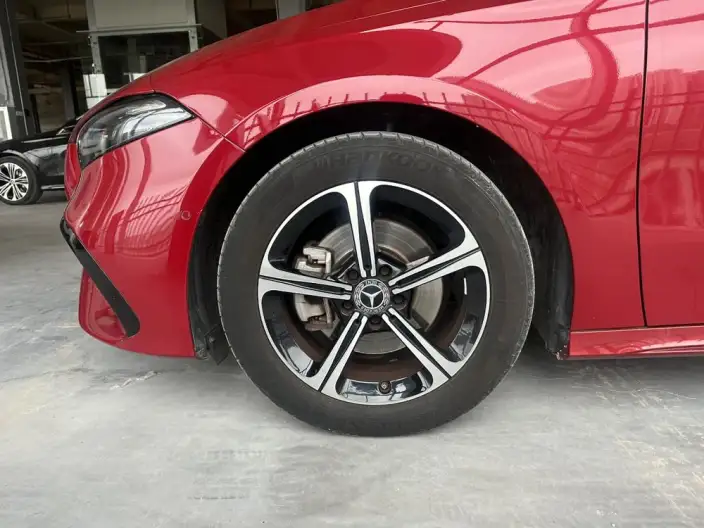Mercedes-Benz A-class 2023 Model A 200 L Sports sedan Fashion Edition – фото 8